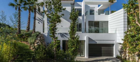 6 bedrooms Villa in Benahavis, Spain No. 610 6