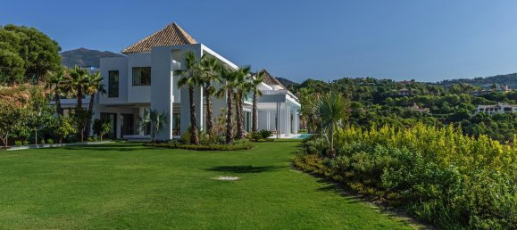 6 bedrooms Villa in Benahavis, Spain No. 610 12