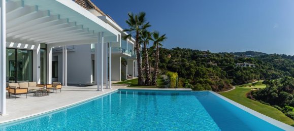 6 bedrooms Villa in Benahavis, Spain No. 610 13
