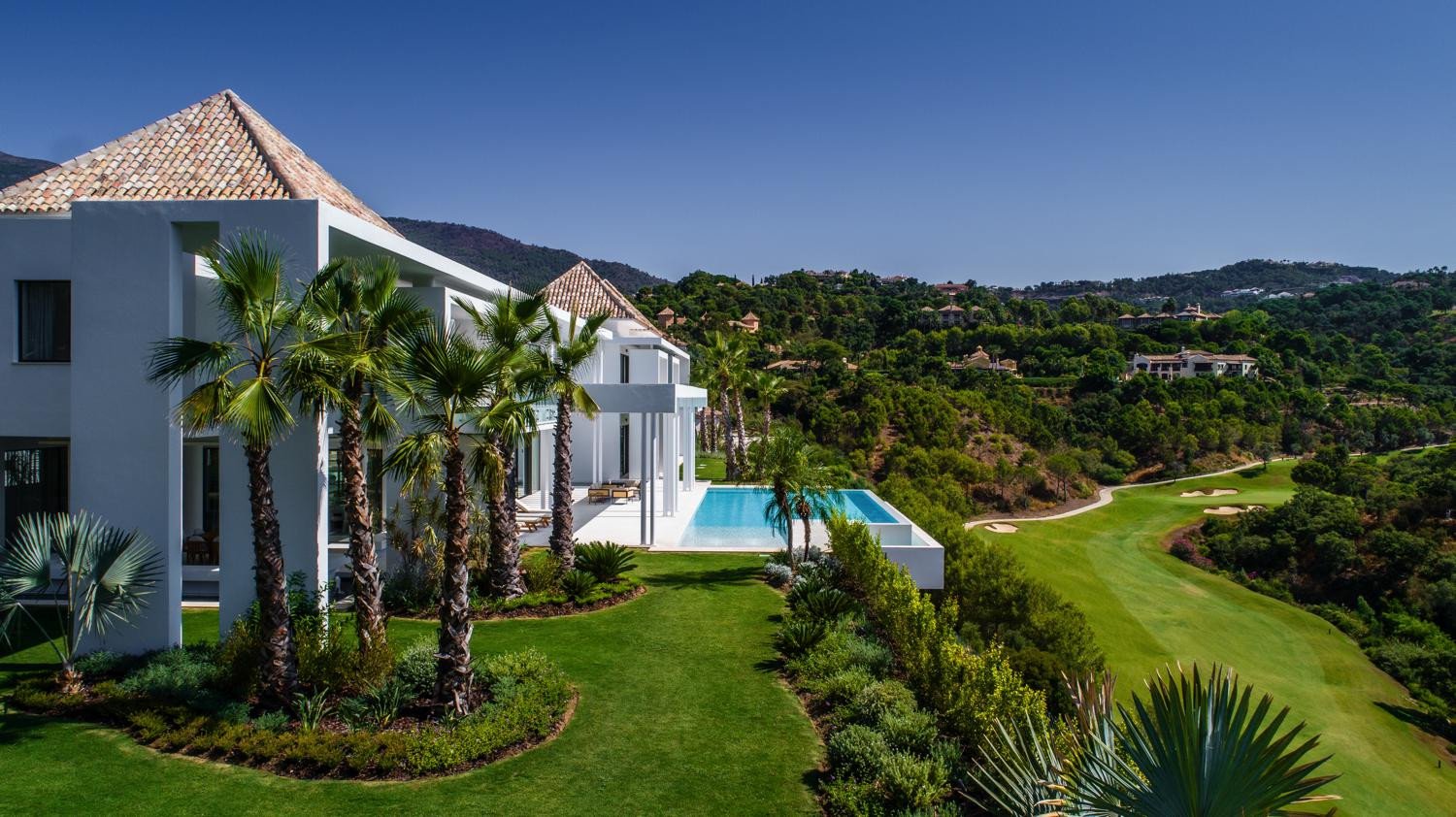 6 bedrooms Villa in Benahavis, Spain No. 610