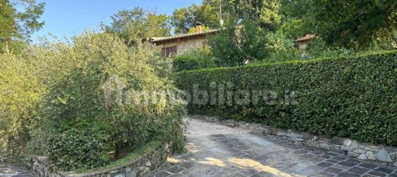 2 bedrooms House in Vicchio, Italy No. 200469 3