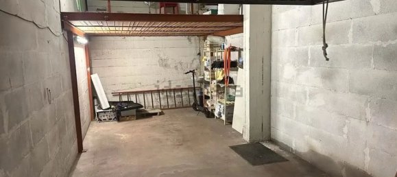  مرآب في Rome, Italy 23متر مربع رقم 48555 2