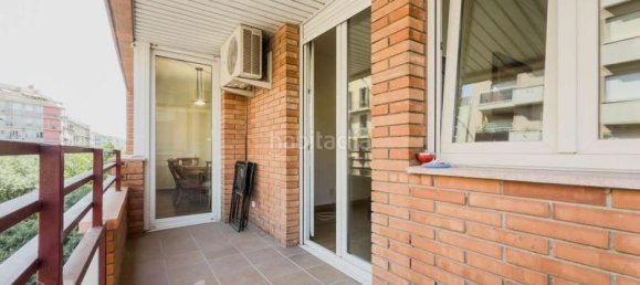 4 bedrooms Apartment in Eixample, Spain No. 155726 2