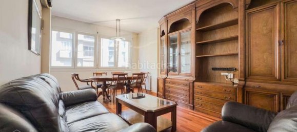 4 bedrooms Apartment in Eixample, Spain No. 155726 6