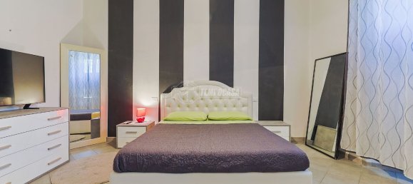 3 rooms Apartment in Bologna, Italy No. 121449 4