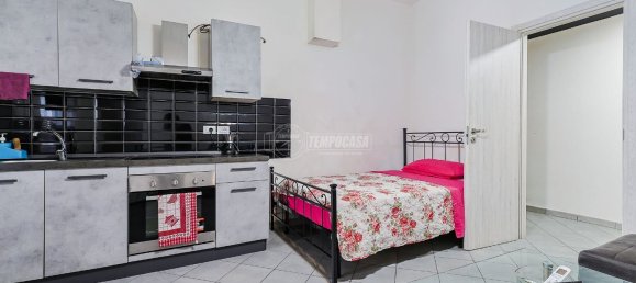 3 rooms Apartment in Bologna, Italy No. 121449 14