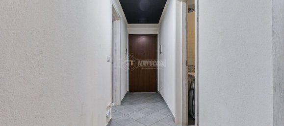 3 rooms Apartment in Bologna, Italy No. 121449 11