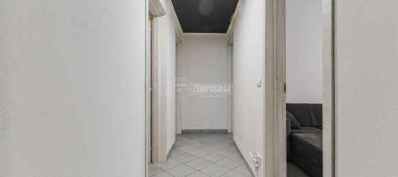3 rooms Apartment in Bologna, Italy No. 121449 15