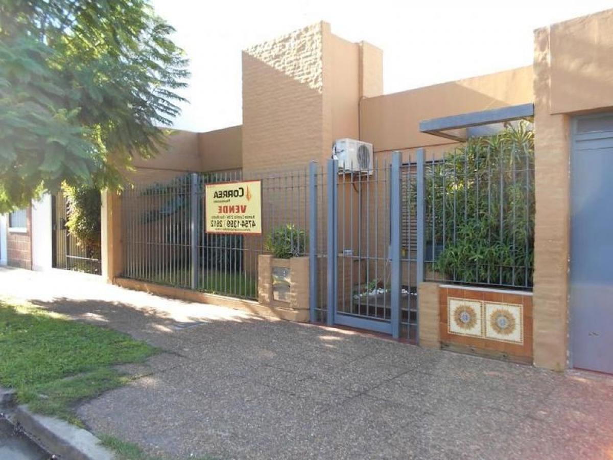 3 bedrooms House in General San Martin, Argentina No. 6136