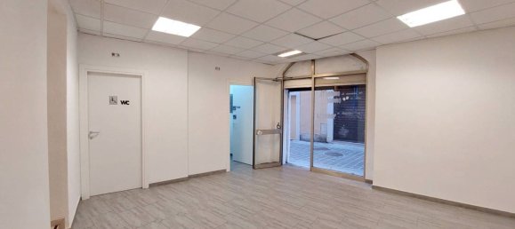 Imóvel comercial de 2 divisões em Brescia, Italy N.º 84635 10
