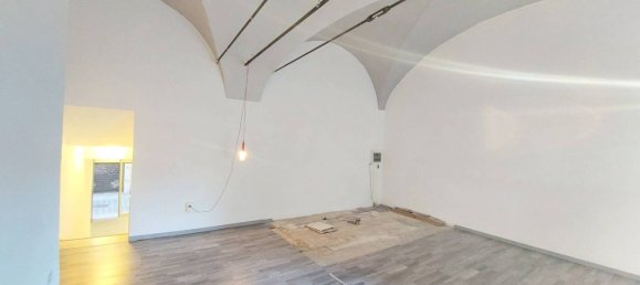 Imóvel comercial de 2 divisões em Brescia, Italy N.º 84635 7