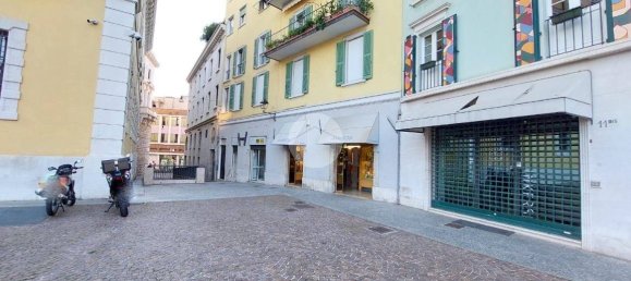 Imóvel comercial de 2 divisões em Brescia, Italy N.º 84635 20