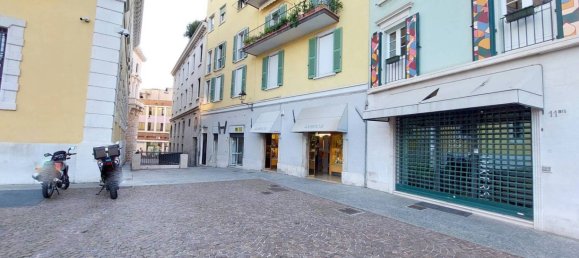 Imóvel comercial de 2 divisões em Brescia, Italy N.º 84635 19