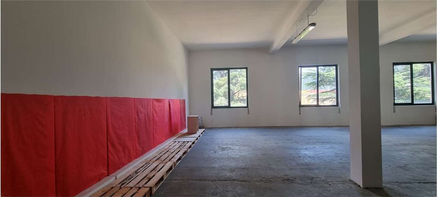 2-Zimmer Gewerbliche Immobilie in Rovereto, Italy, Nr. 76099