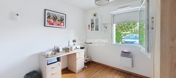 2 chambres Appartement à Saint-Seurin-sur-l'Isle, France No. 294346 4