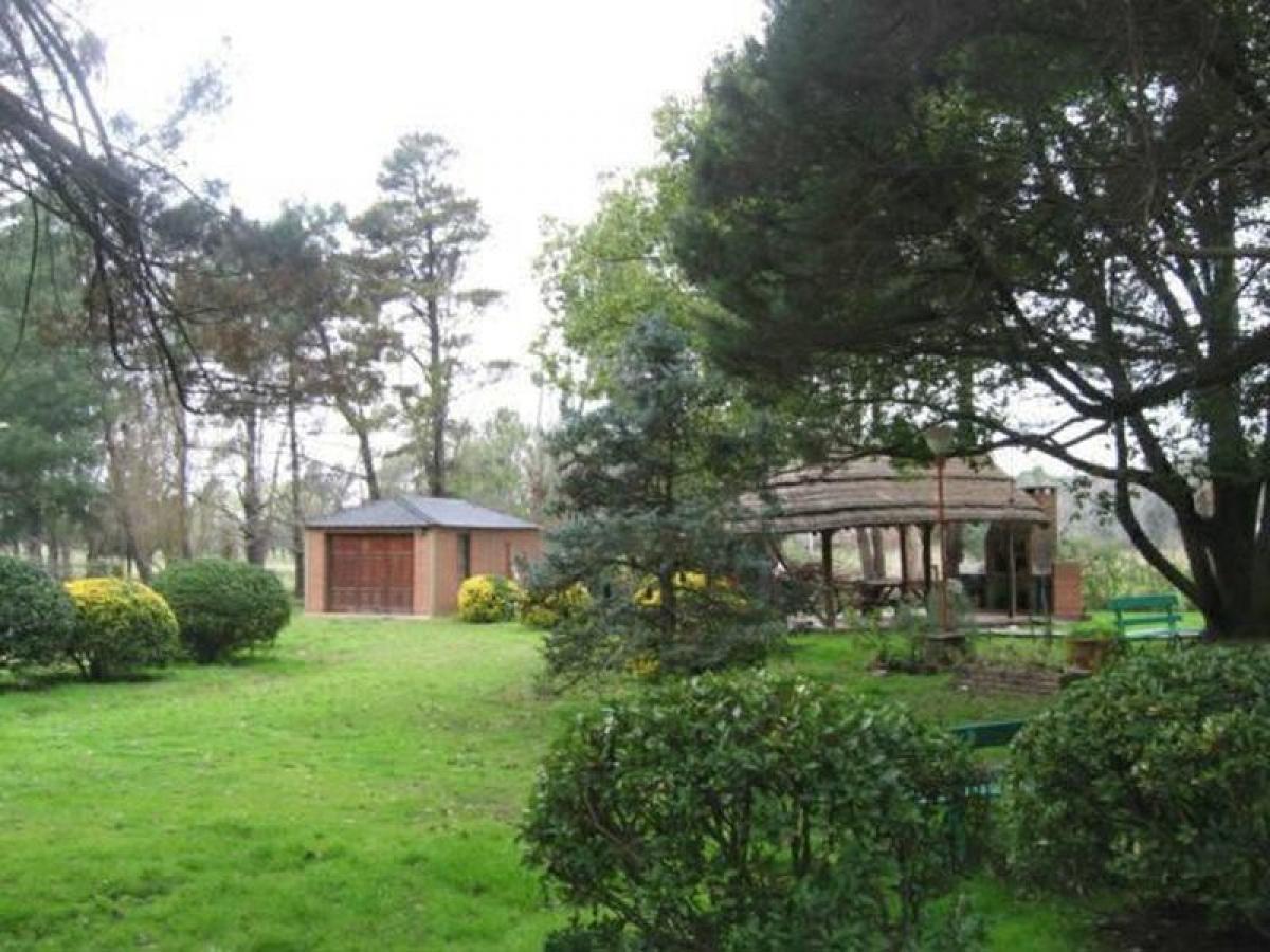 2 bedrooms House in Exaltacion de la Cruz, Argentina No. 1115