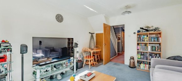 2 bedrooms Commercial property in Crawley, United Kingdom No. 6268 3