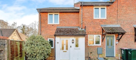 2 bedrooms Commercial property in Crawley, United Kingdom No. 6268 4