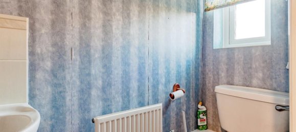 2 bedrooms Commercial property in Crawley, United Kingdom No. 6268 8