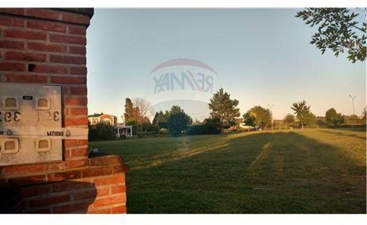 Terrain à Pilar, Argentina No. 113225