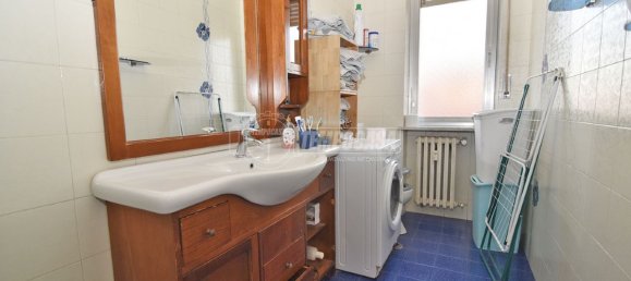 3 bedrooms Apartment in Volpiano, Italy No. 77273 7