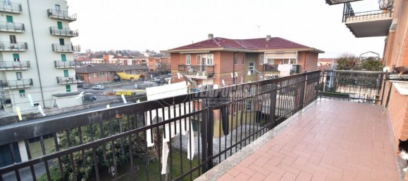 3 bedrooms Apartment in Volpiano, Italy No. 77273 17