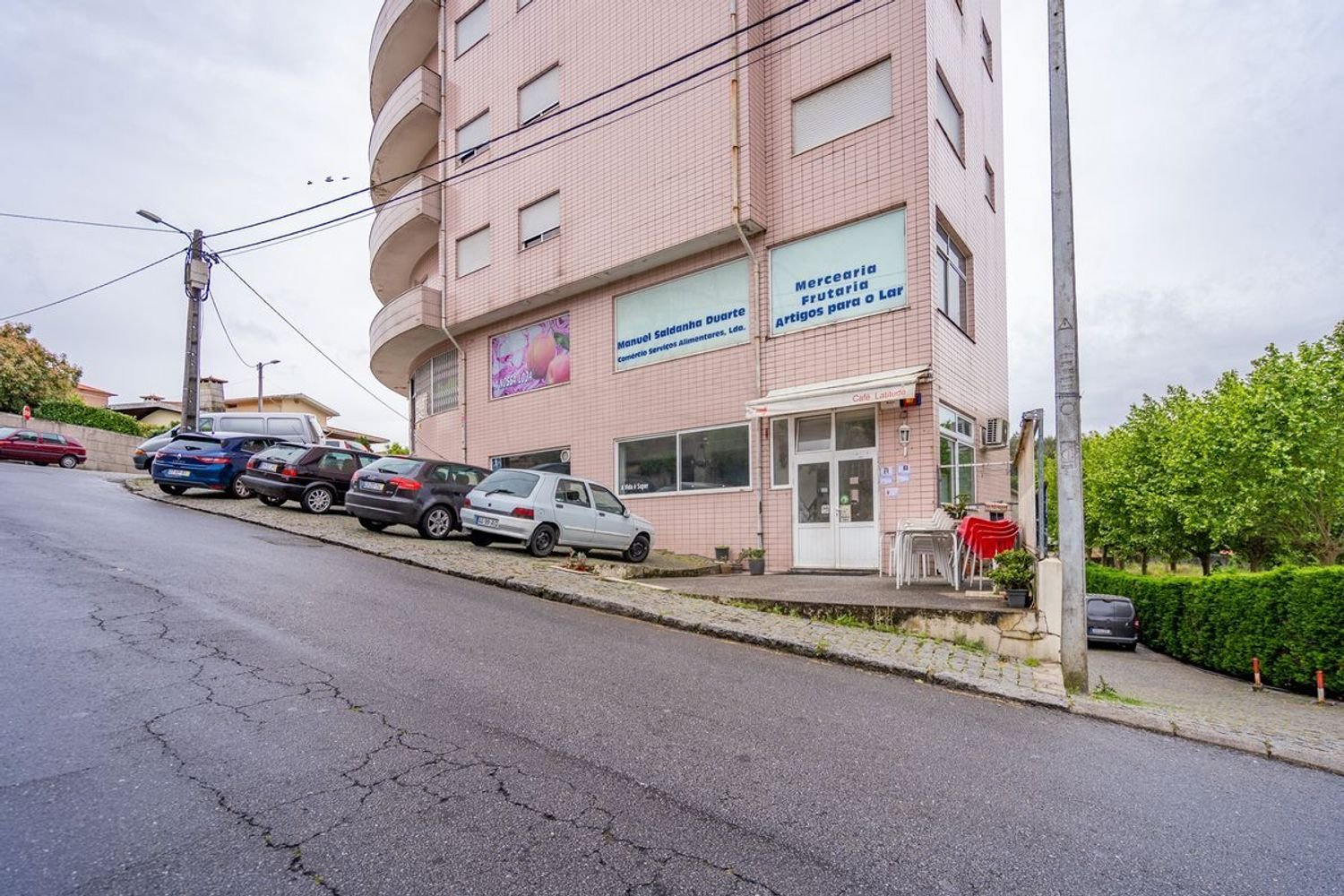 240m² Commercial property in Riba de Ave, Portugal No. 37034