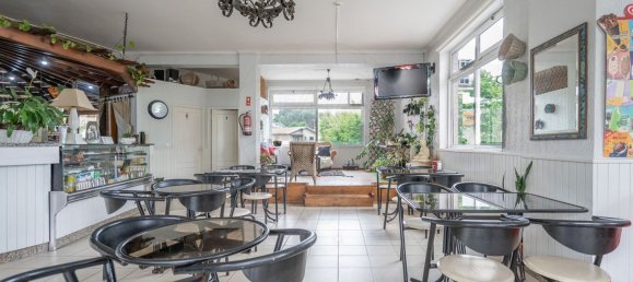 240m² Commercial property in Riba de Ave, Portugal No. 37034 17