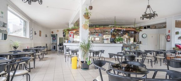 240m² Commercial property in Riba de Ave, Portugal No. 37034 10