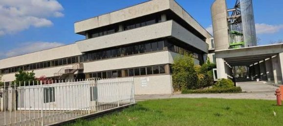 7957m² Warehouse in Cerro Maggiore, Italy No. 370104 9