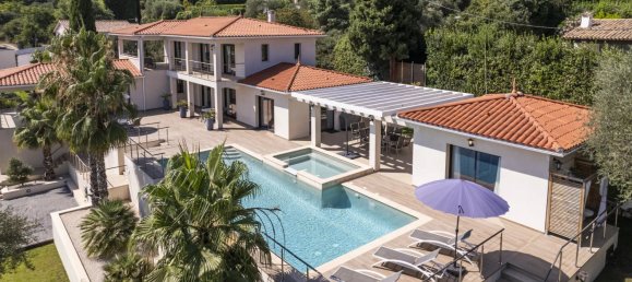 5 bedrooms Villa in Chateauneuf-Grasse, France No. 52 2