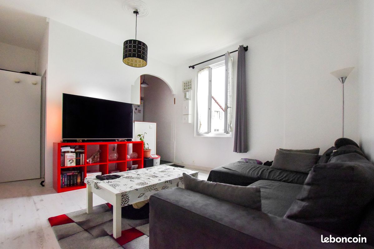 Квартира с 1 спальней в Нантер, Франция № 177342