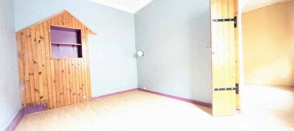 Apartamento de 4 dormitorios en Nilvange, France No. 230383 6