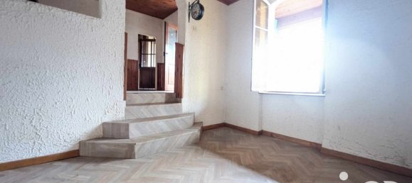 Apartamento de 4 dormitorios en Nilvange, France No. 230383 9