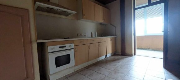 Apartamento de 4 dormitorios en Nilvange, France No. 230383 7