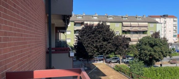 5 rooms Apartment in Carmagnola, Italy No. 271694 4