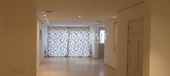 Apartamento de 3 dormitorios en Swieqi, Malta No. 8521 3