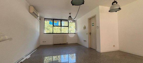 75m² Office in Romano di Lombardia, Italy No. 354479 4