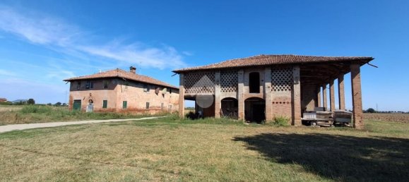 8 bedrooms House in Castelfranco Emilia, Italy No. 312535 8