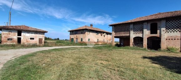 8 bedrooms House in Castelfranco Emilia, Italy No. 312535 18