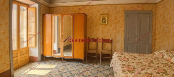 5 bedrooms House in Petralia Soprana, Italy No. 317963 7