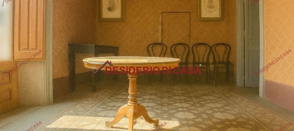 5 bedrooms House in Petralia Soprana, Italy No. 317963 4