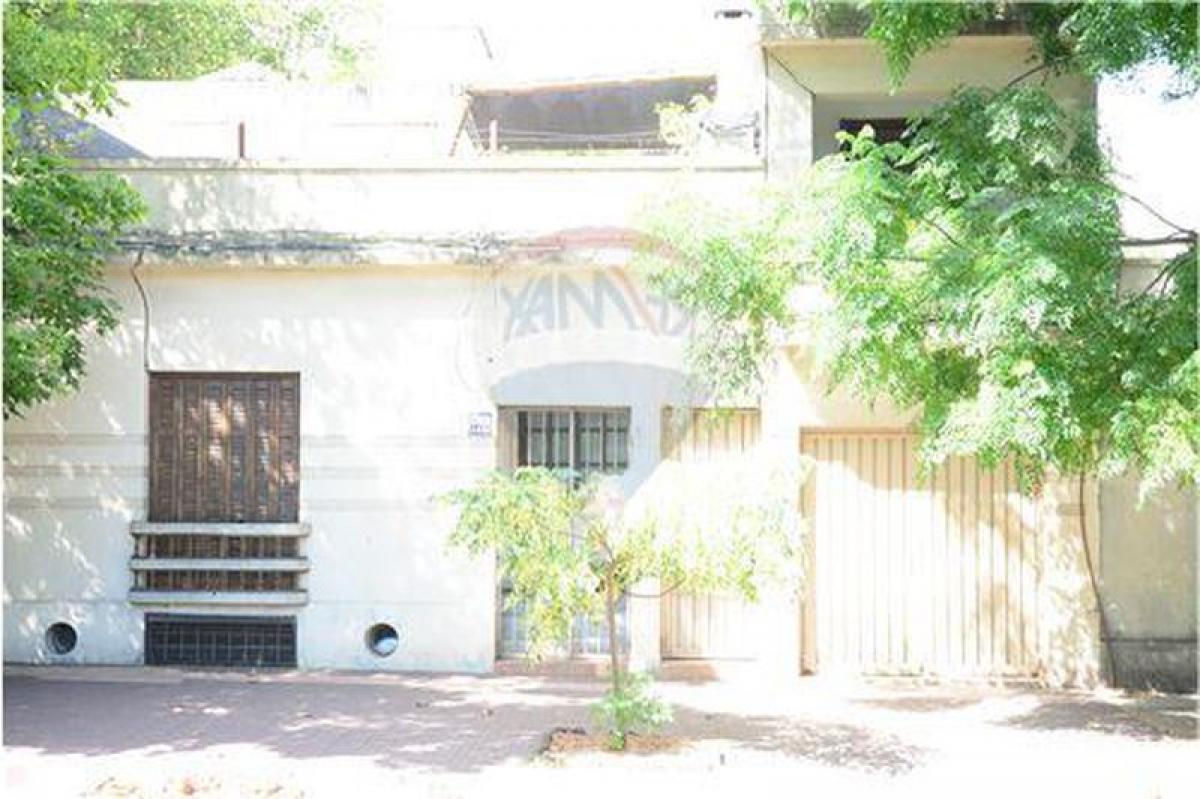 Дом с 3 спальнями в Монтевидео, Уругвай № 10660