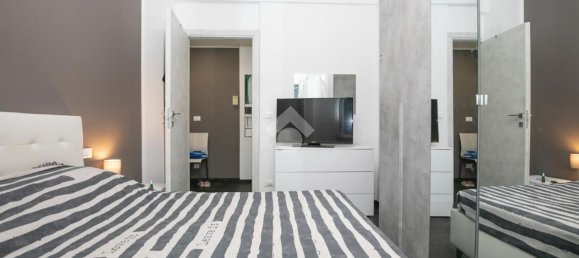 4 rooms Apartment in Genoa, Italy No. 299803 7