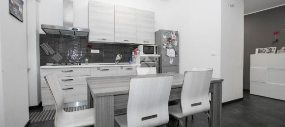 4 rooms Apartment in Genoa, Italy No. 299803 13