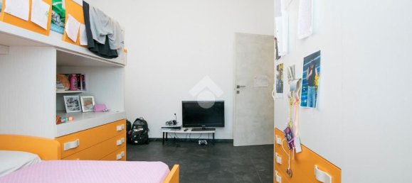 4 rooms Apartment in Genoa, Italy No. 299803 26