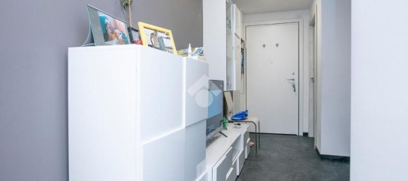 4 rooms Apartment in Genoa, Italy No. 299803 2