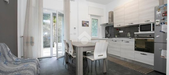 4 rooms Apartment in Genoa, Italy No. 299803 11