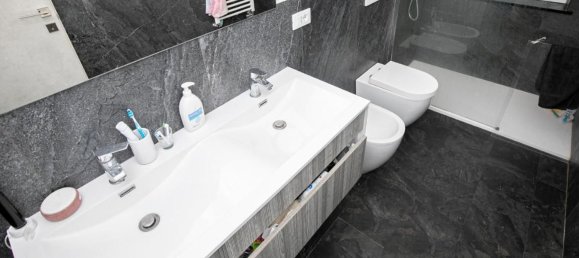 4 rooms Apartment in Genoa, Italy No. 299803 31