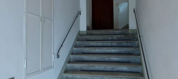 3 rooms Apartment in Florence, Italy No. 203748 5